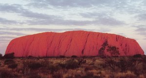 300Px-Uluru-Wikipedia