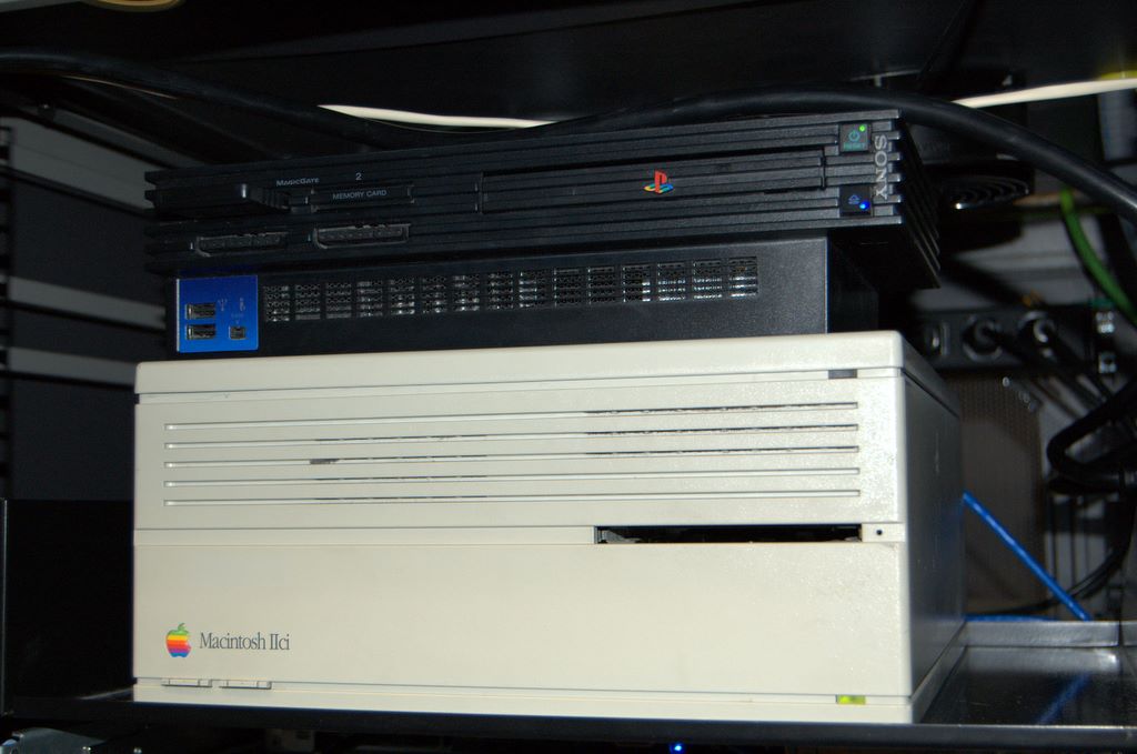 PS2 und Mac IIci Webserver